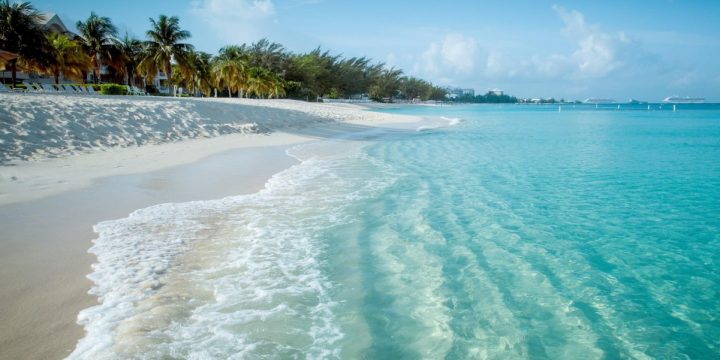 Cam Ranh – Một trong ba vịnh biển đẹp nhất thế giới