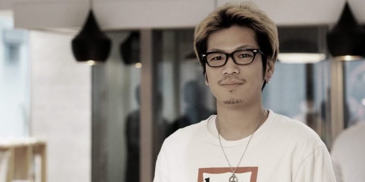 Hành trình từ 1 cậu bé vô gia cư trở thành tỷ phú USD