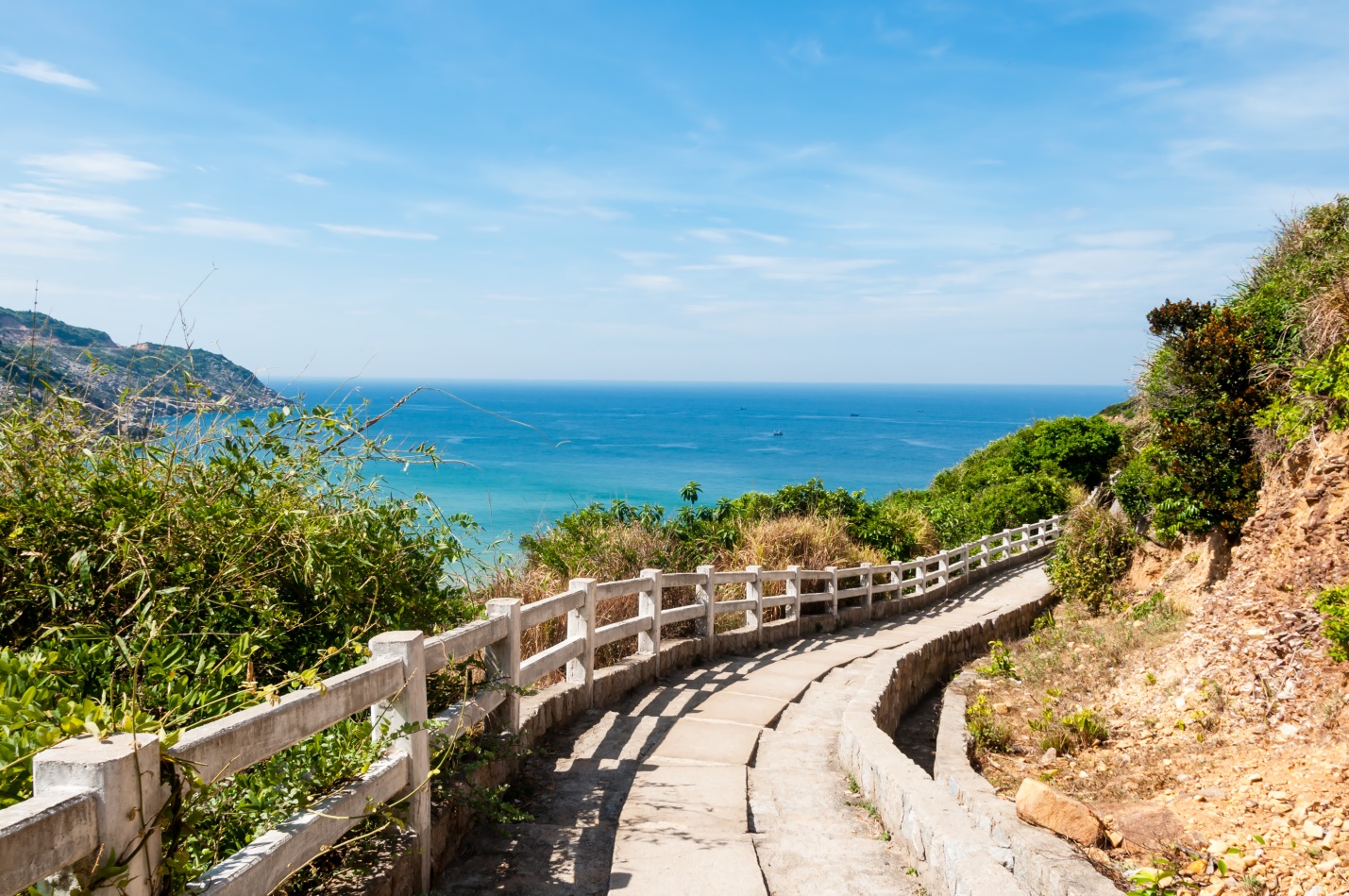 Toplist 6 địa điểm không nên bỏ lỡ khi đến Phú Yên